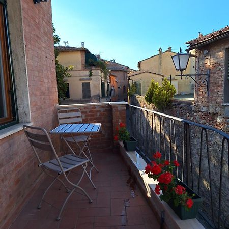 Il "Terrazzino" Nel Cuore Di Siena Exterior photo