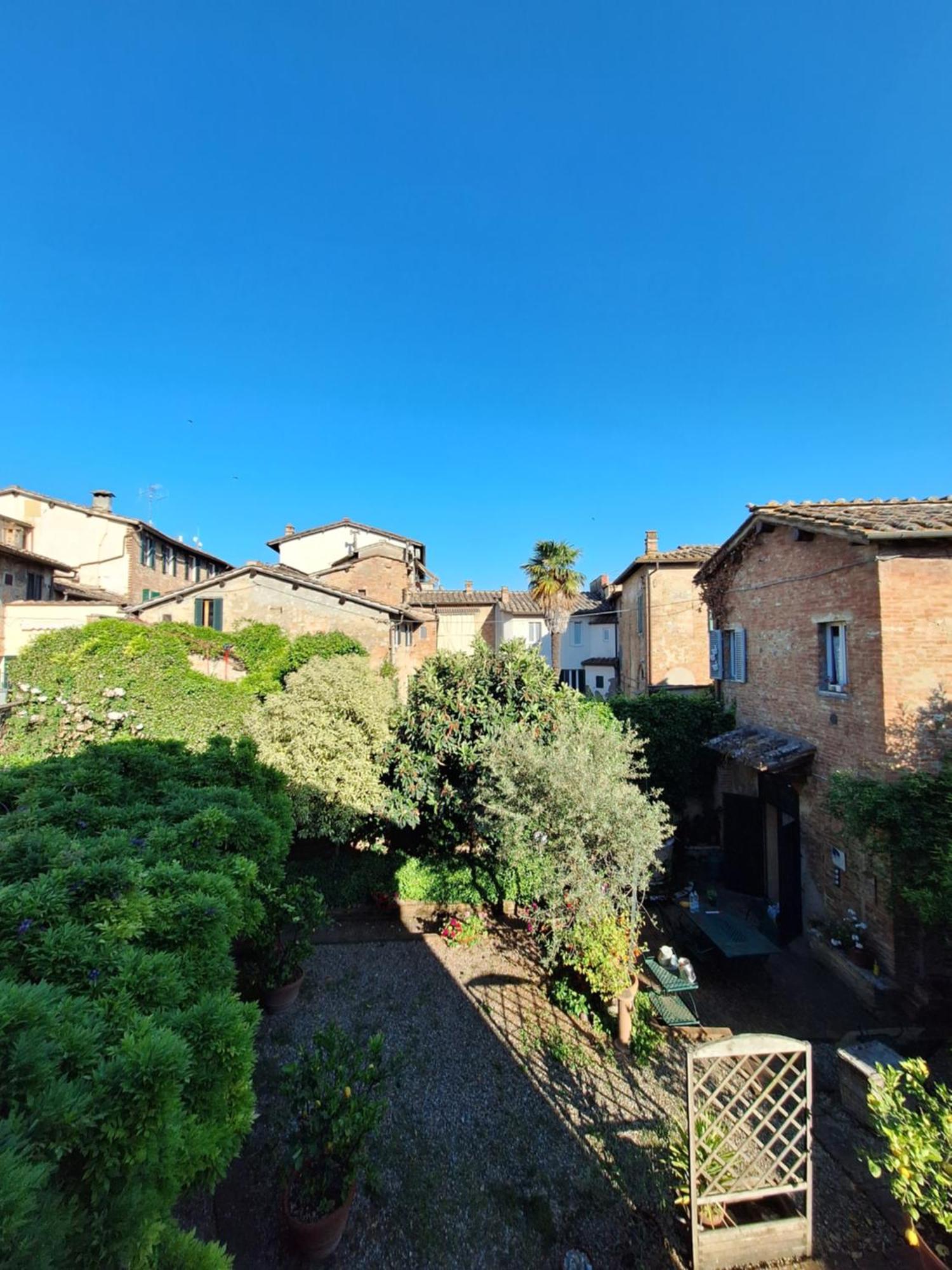 Il "Terrazzino" Nel Cuore Di Siena Exterior photo