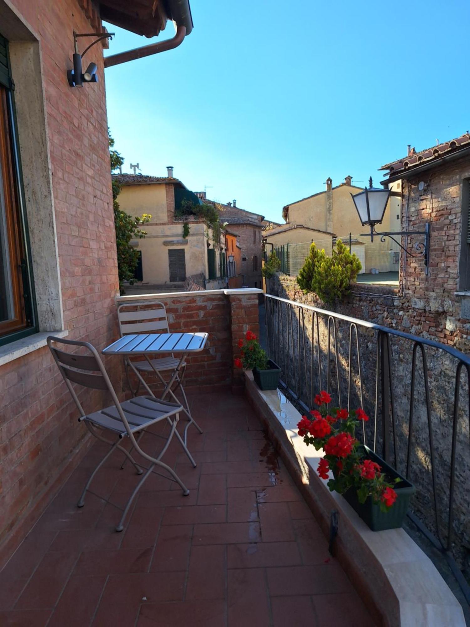 Il "Terrazzino" Nel Cuore Di Siena Exterior photo